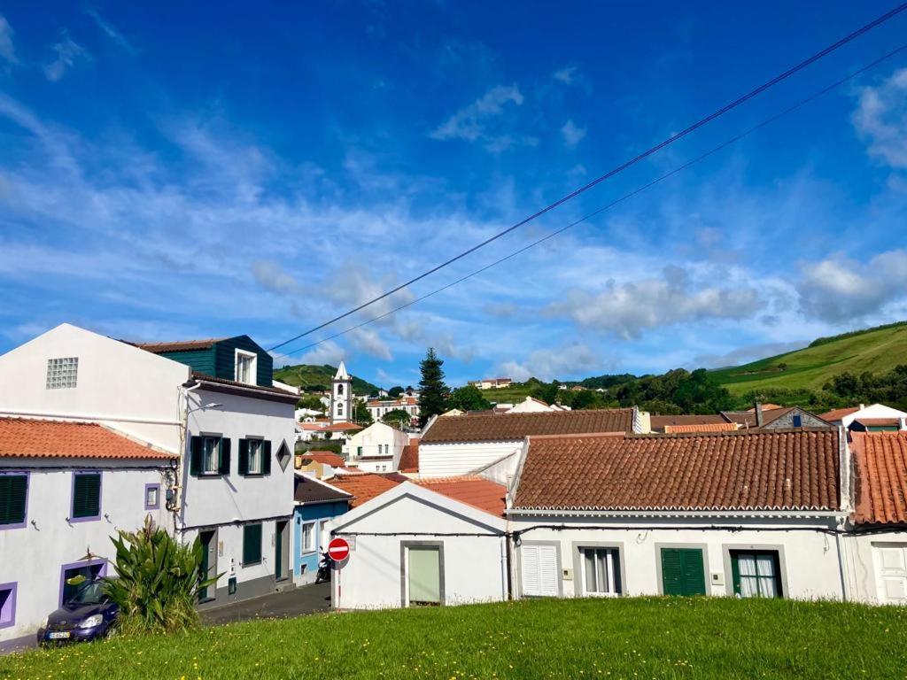 Alojamento Confortavel A 2 Min Da Praia Horta  Kültér fotó